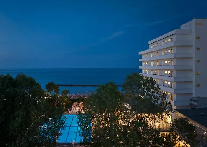 Апарт-отель Serena Majestic Монтесильвано