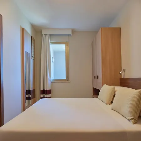 Serena Majestic 4* Монтесильвано